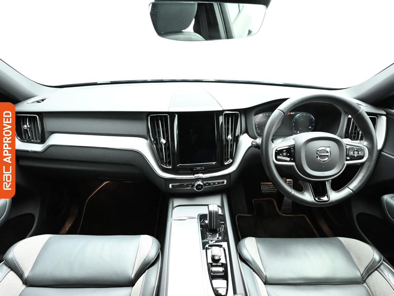 Used Volvo XC60 2021 for sale - 77226377: Photo 2