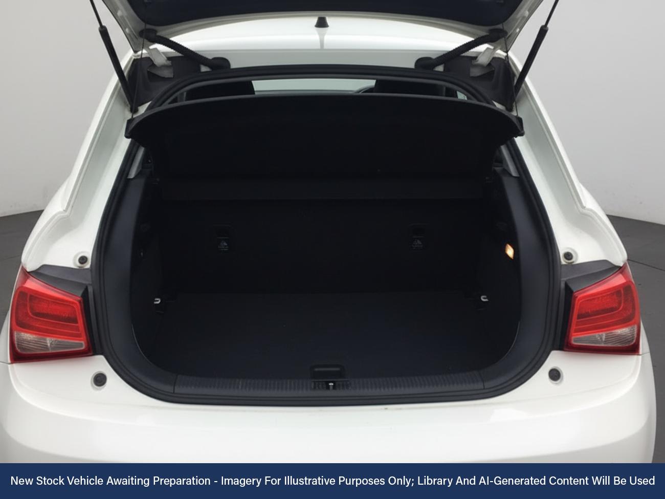 Used Audi A1 2012 for sale - 76890216: Photo 6