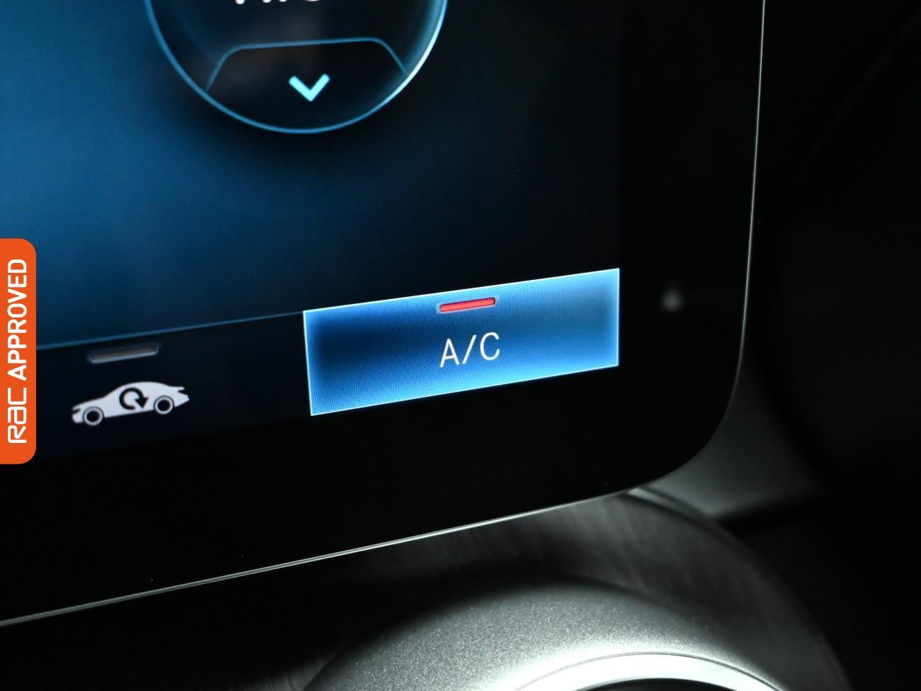 Used Mercedes-Benz GLC 2020 for sale - 77207804: Photo 15