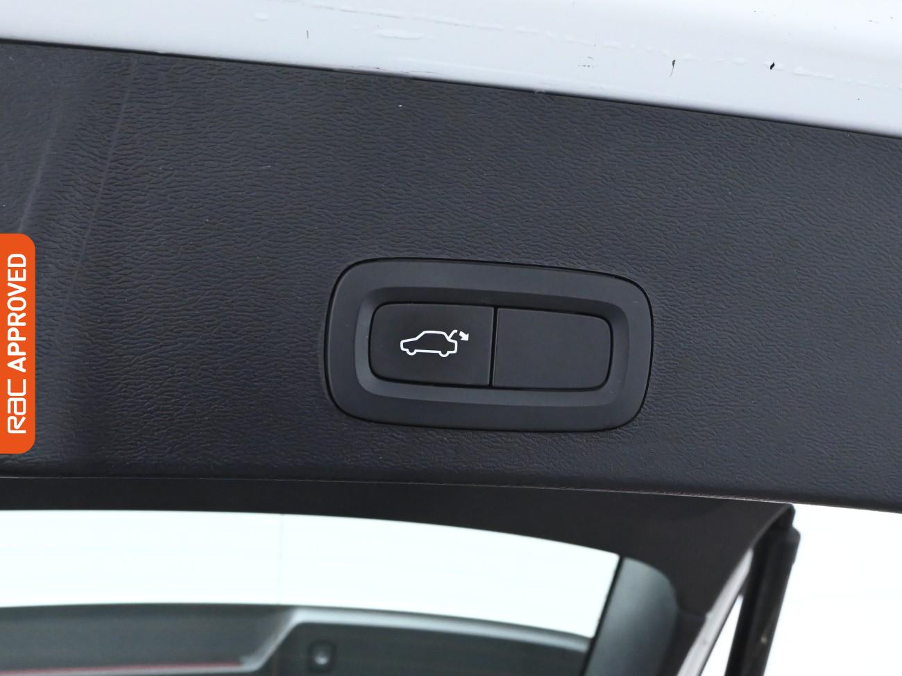 Used Volvo XC40 2020 for sale - 77287126: Photo 27