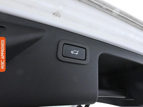 Used Land Rover Discovery Sport 2019 for sale - 76113696: Photo 27