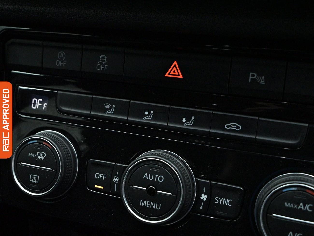 Used Volkswagen T-Roc 2021 for sale - 77963239: Photo 16