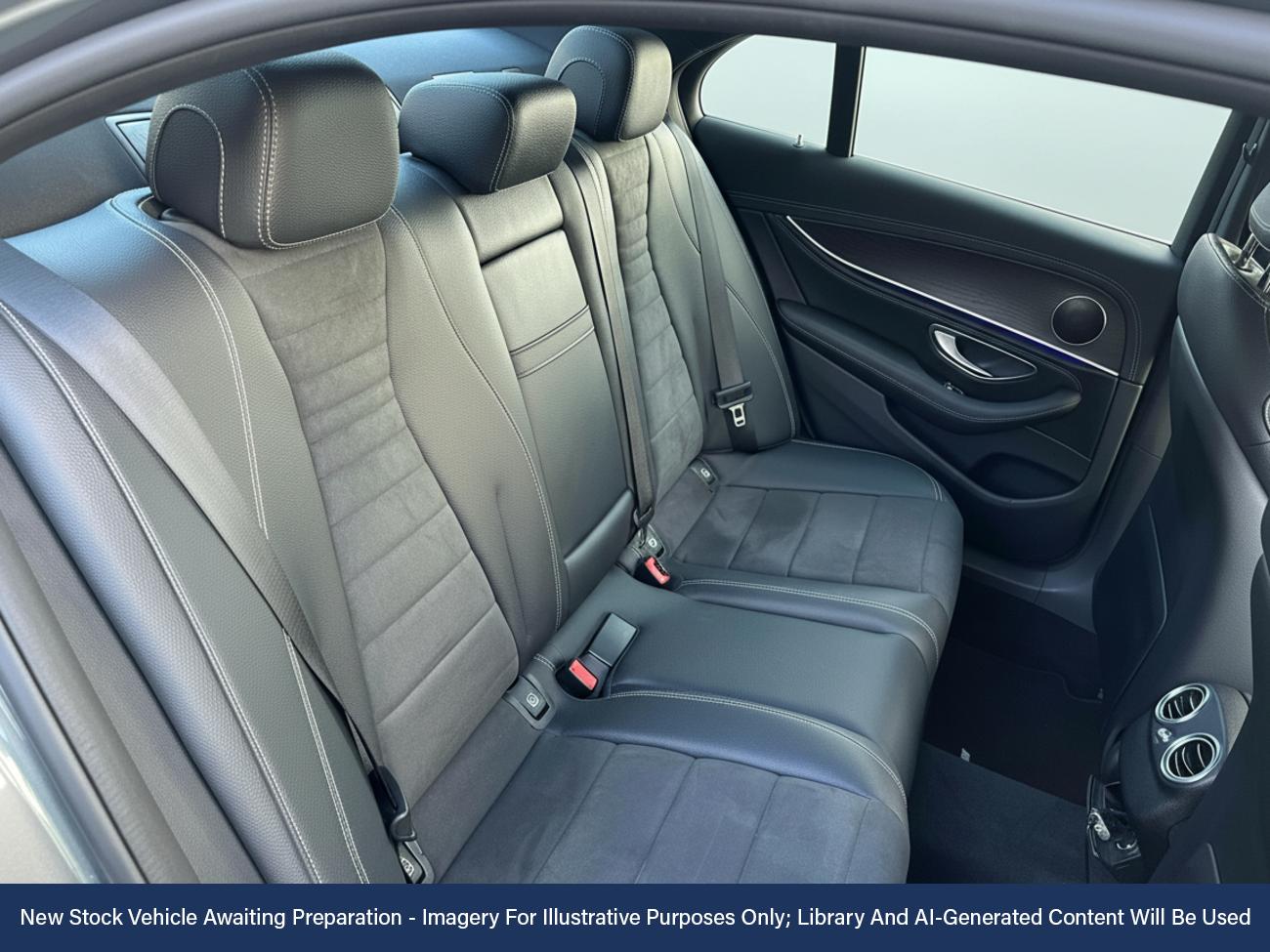 Used Mercedes-Benz E Class 2016 for sale - 76629821: Photo 4