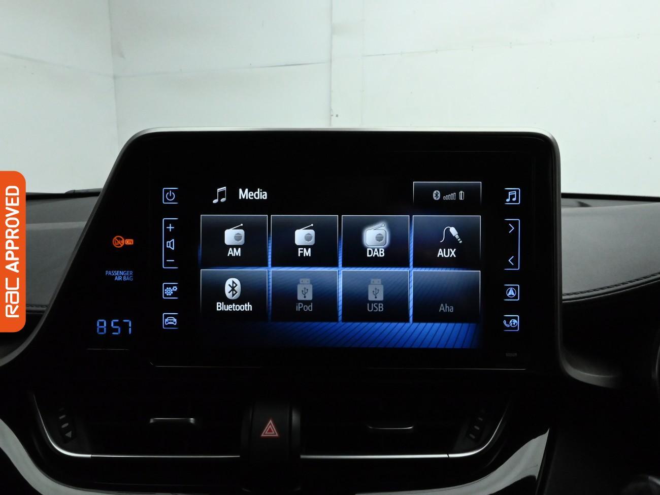 Used Toyota C-HR 2018 for sale - 76739606: Photo 14