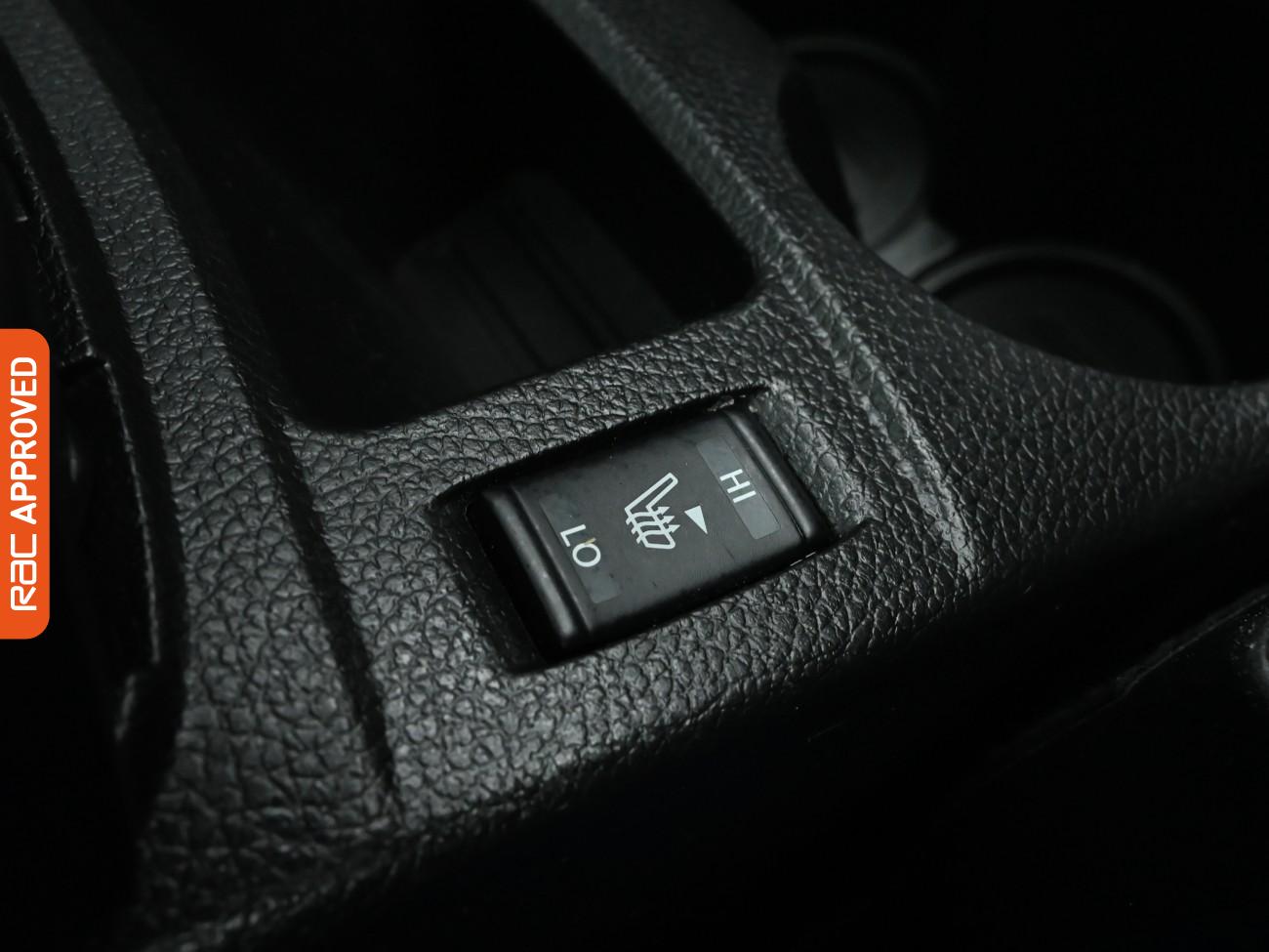 Used Nissan Qashqai 2017 for sale - 77680131: Photo 14