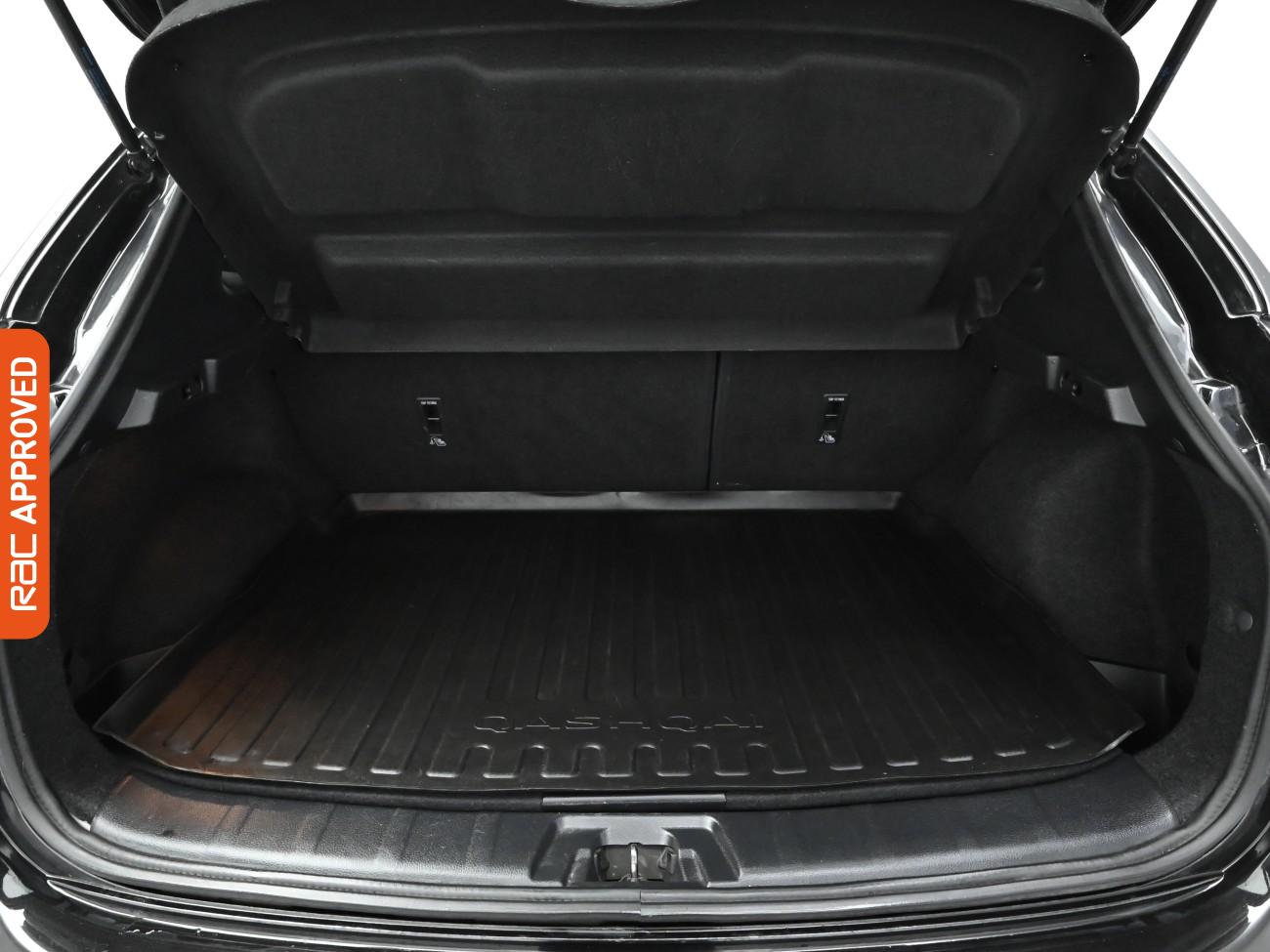 Used Nissan Qashqai 2017 for sale - 77680131: Photo 26