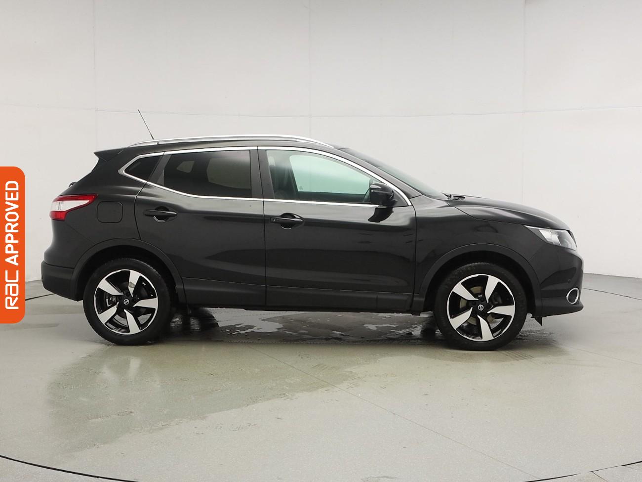 Used Nissan Qashqai 2017 for sale - 77680131: Photo 6
