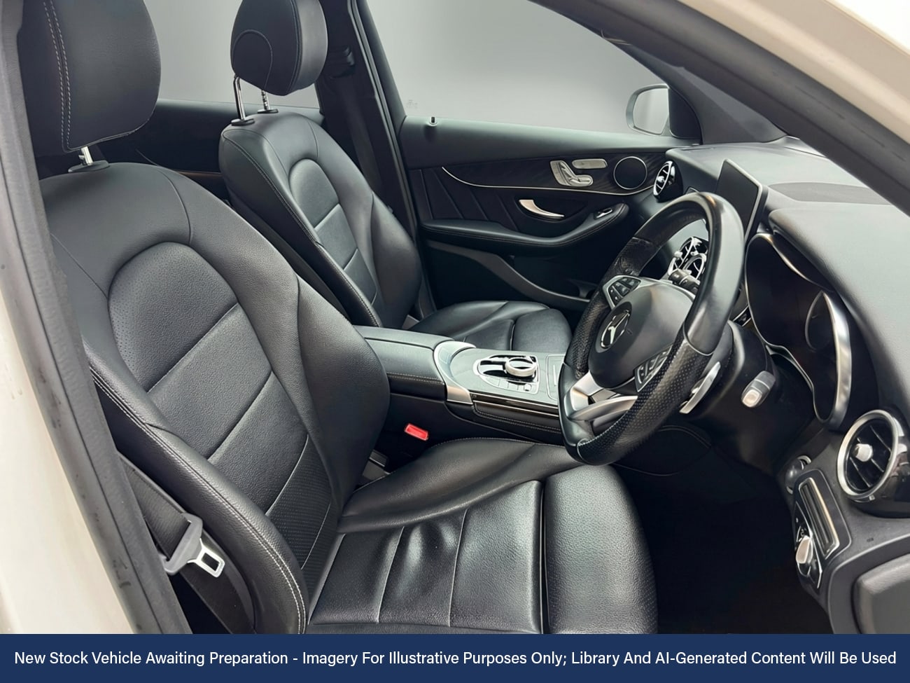 Used Mercedes-Benz GLC 2018 for sale - 77275319: Photo 3