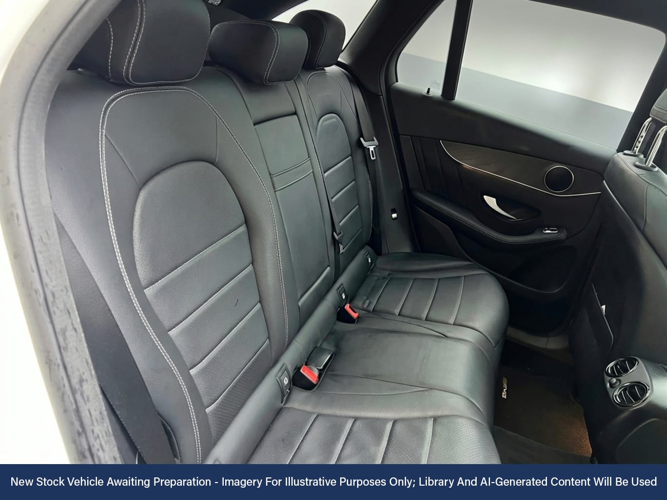 Used Mercedes-Benz GLC 2018 for sale - 77275319: Photo 4