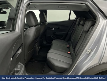 Used Peugeot E-2008 2022 for sale - 77661620: Photo