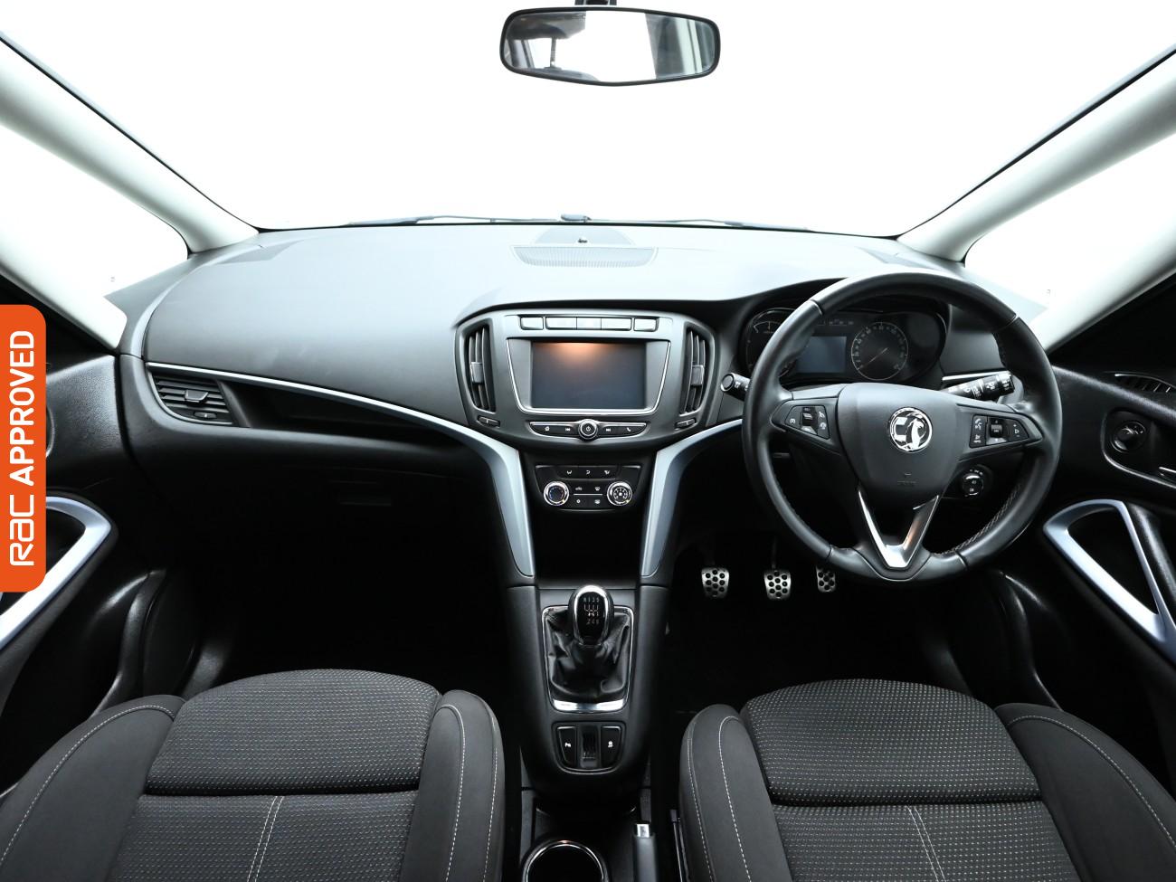 Used Vauxhall Zafira Tourer 2018 for sale - 76330708: Photo 2