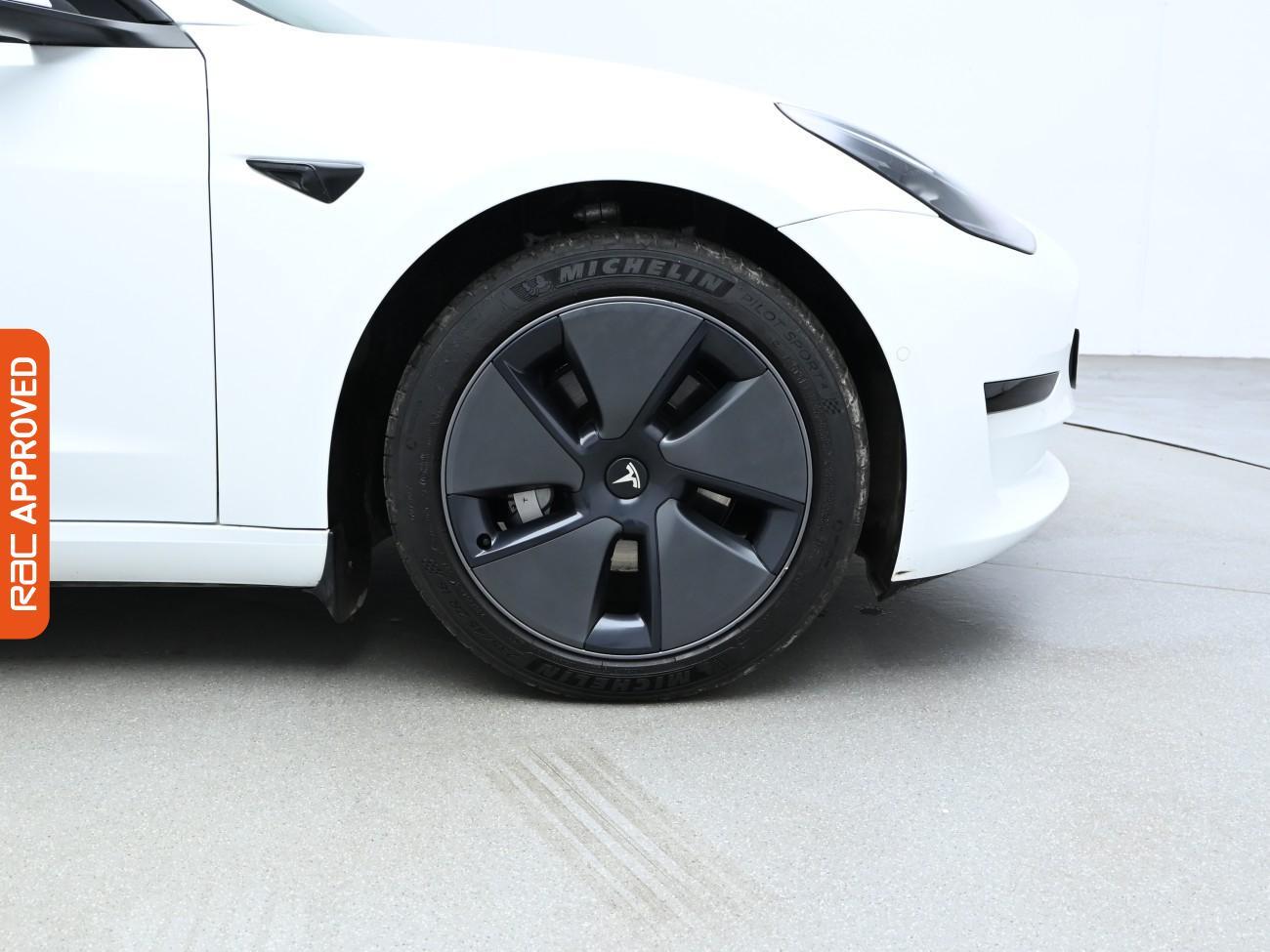 Used Tesla Model 3 2021 for sale - 76128452: Photo 33