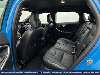 Used Volvo V40 2015 for sale - 78552074: Photo