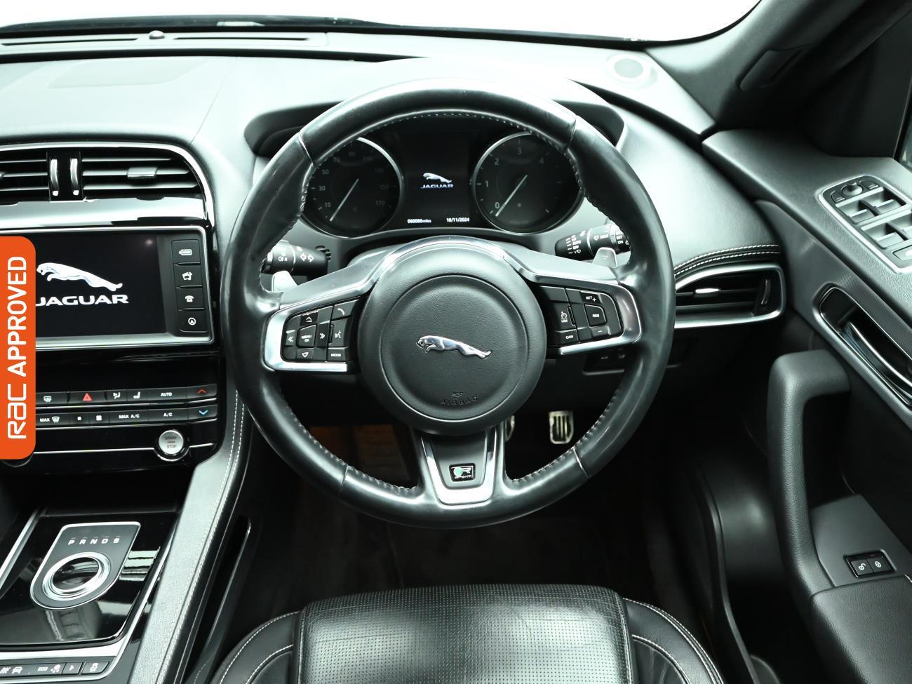 Used Jaguar F-Pace 2018 for sale - 77233309: Photo 9