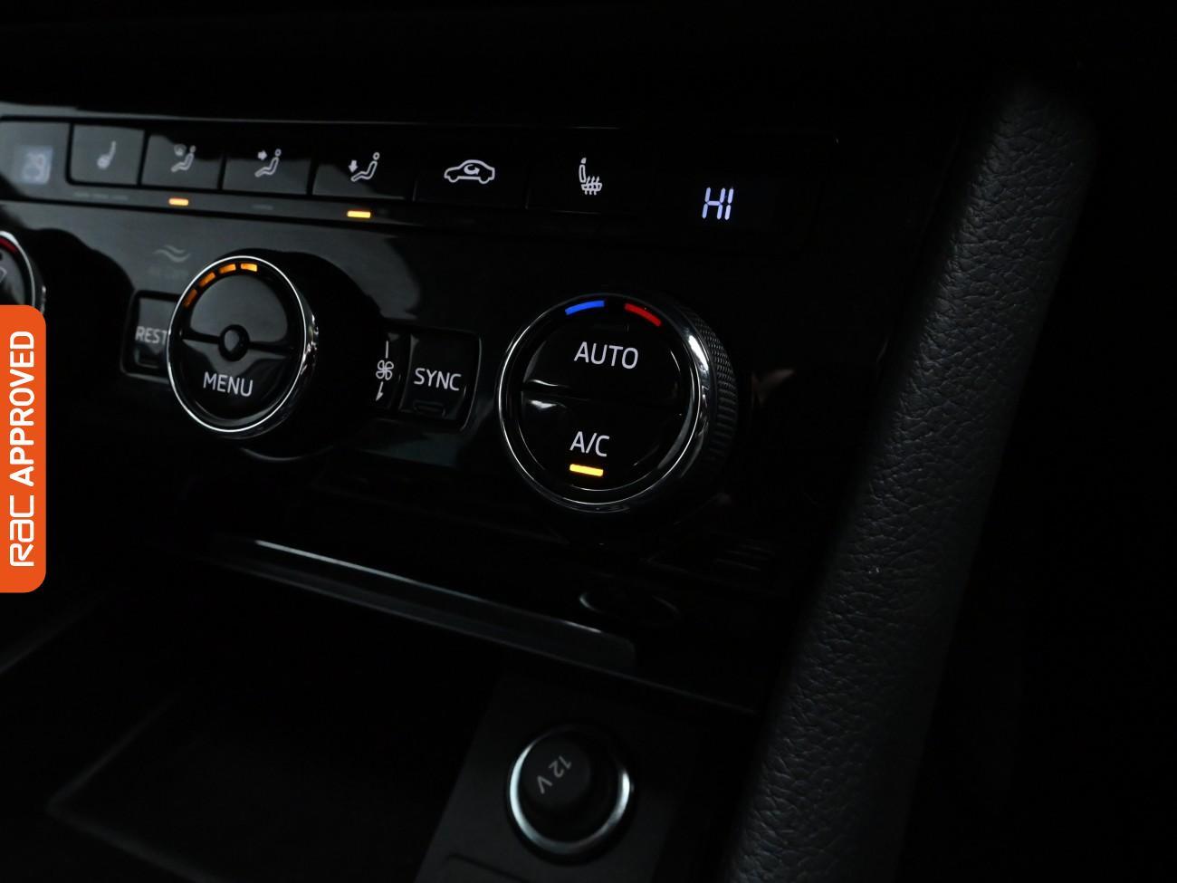 Used Skoda Superb 2021 for sale - 76416621: Photo 27