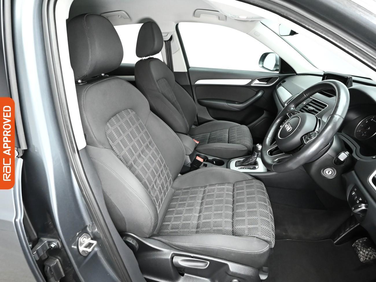 Used Audi Q3 2018 for sale - 76739622: Photo 12