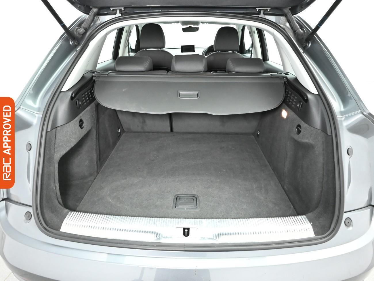 Used Audi Q3 2018 for sale - 76739622: Photo 13