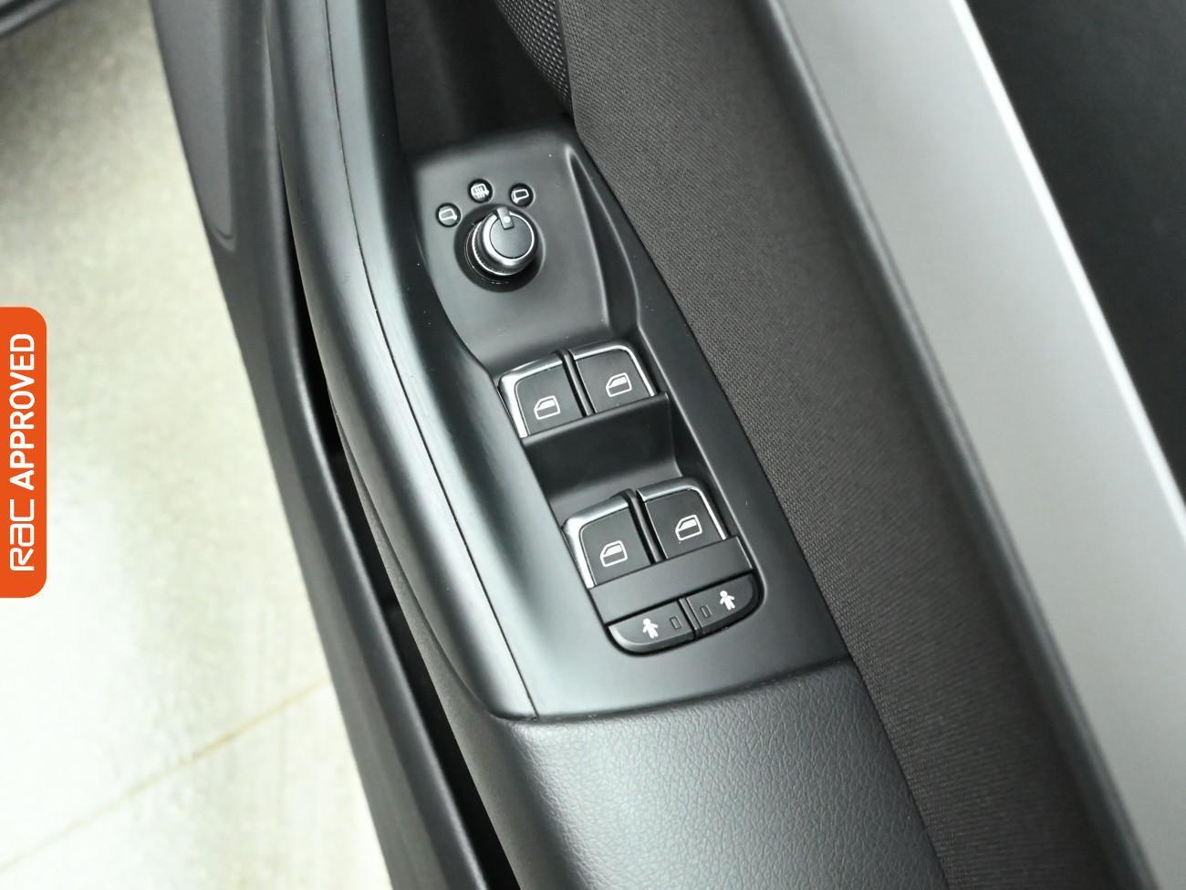 Used Audi Q3 2018 for sale - 76739622: Photo 22