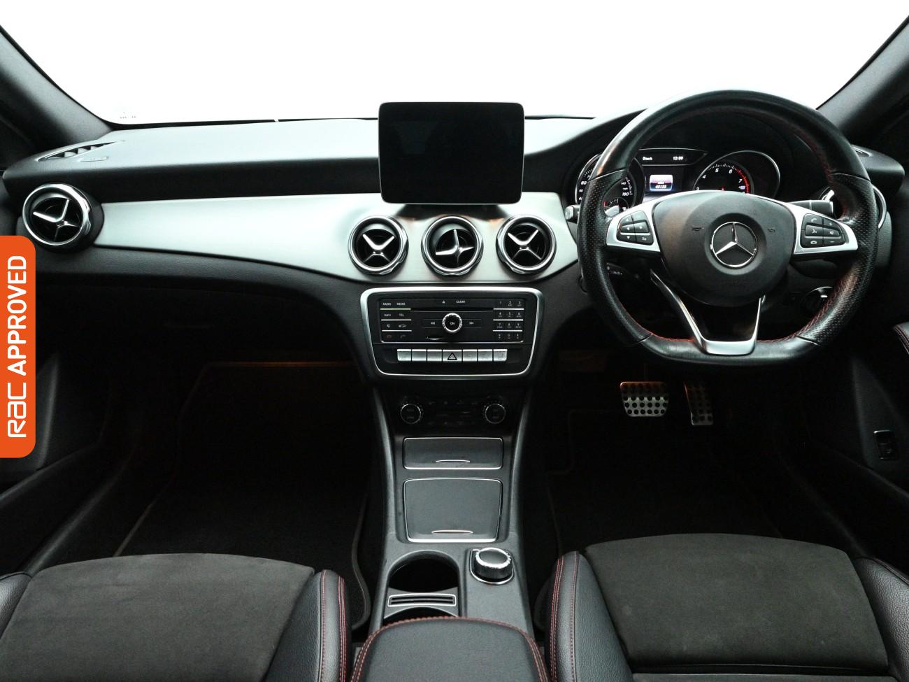 Used Mercedes-Benz GLA 2019 for sale - 77654310: Photo 2