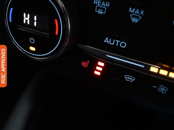 Used Ford Focus 2020 for sale - 76088290: Photo 19
