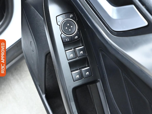 Used Ford Focus 2020 for sale - 76088290: Photo 24