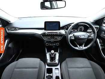 Used Ford Focus 2020 for sale - 76088290: Photo 2