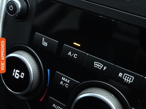 Used Land Rover Discovery Sport 2016 for sale - 76323920: Photo 18