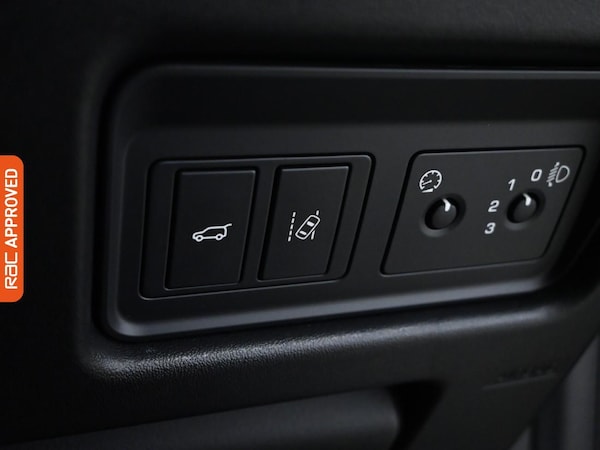 Used Land Rover Discovery Sport 2016 for sale - 76323920: Photo 23