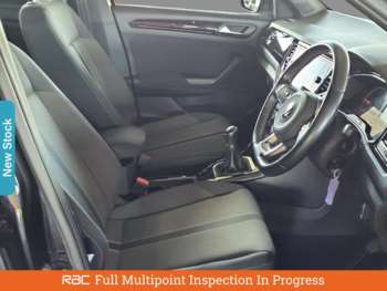 Used Volkswagen T-Roc 2021 for sale - 74858740: Photo