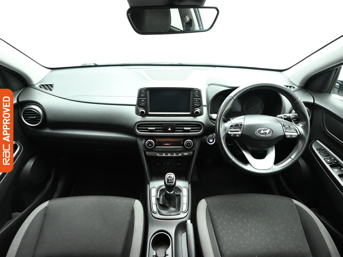 Used Hyundai KONA 2018 for sale - 76739638: Photo 2