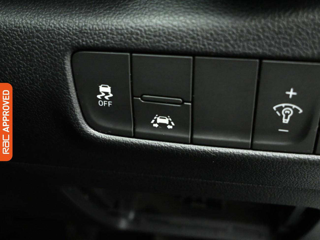 Used Hyundai KONA 2018 for sale - 76739638: Photo 24