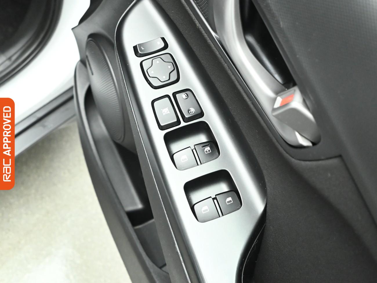 Used Hyundai KONA 2018 for sale - 76739638: Photo 25