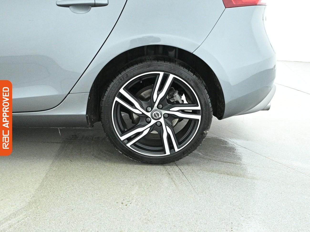 Used Volvo V40 2017 for sale - 78107700: Photo 26