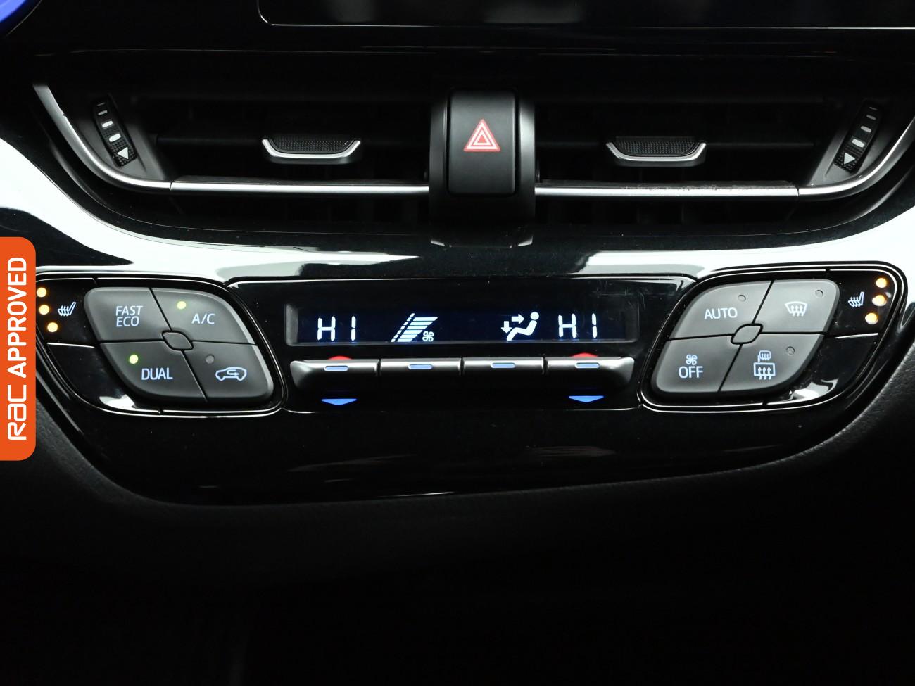 Used Toyota C-HR 2017 for sale - 76805233: Photo 17