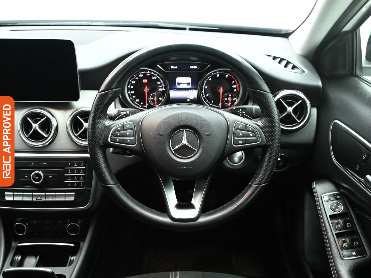 Used Mercedes-Benz GLA 2019 for sale - 77138951: Photo 9