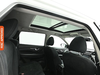 Used Nissan X-Trail 2017 for sale - 79365108: Photo