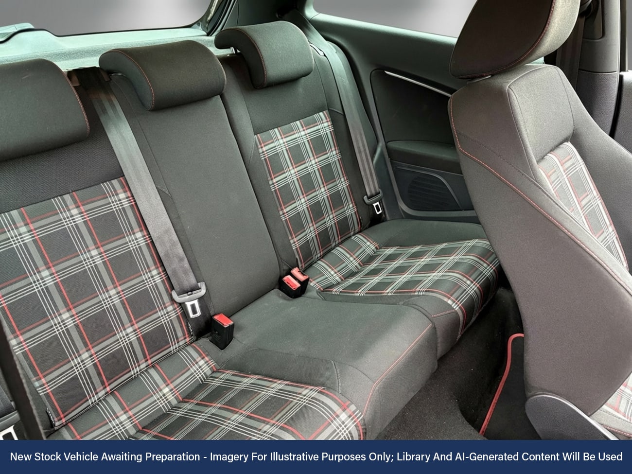 Used Volkswagen Polo 2017 for sale - 77649360: Photo 4