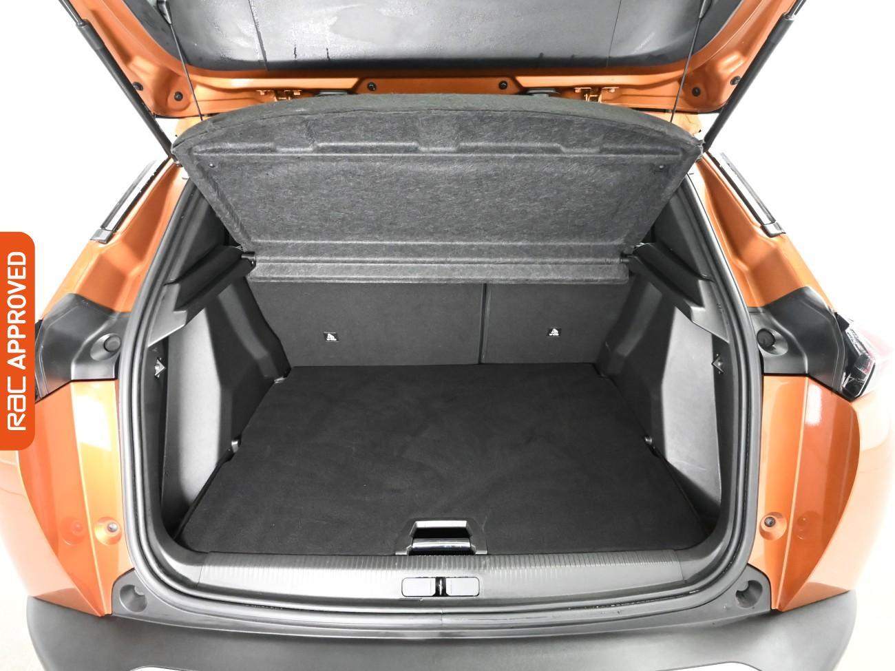 Used Peugeot E-2008 2021 for sale - 76509094: Photo 15