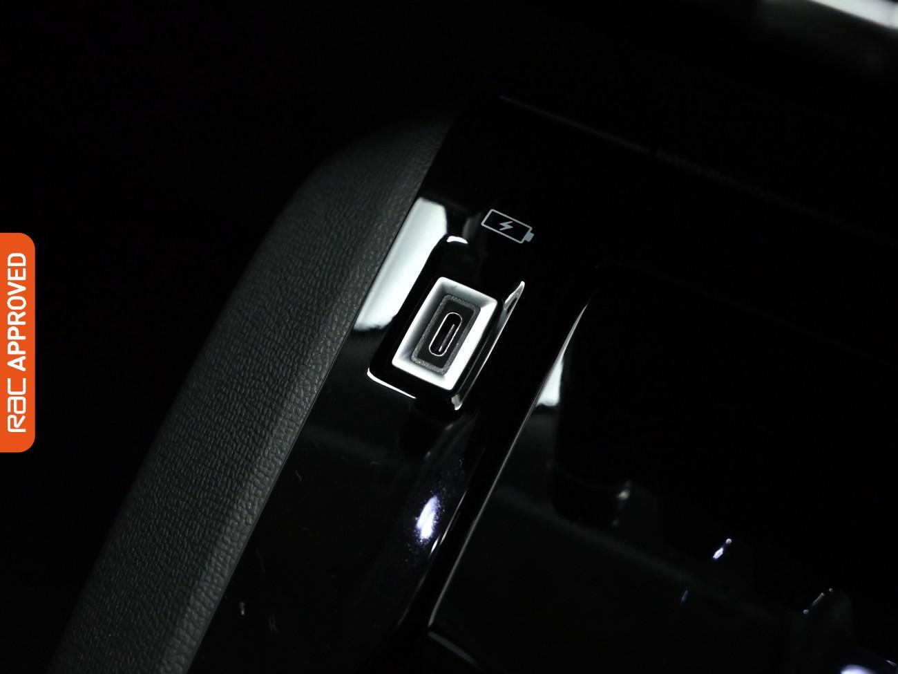 Used Peugeot E-2008 2021 for sale - 76509094: Photo 20