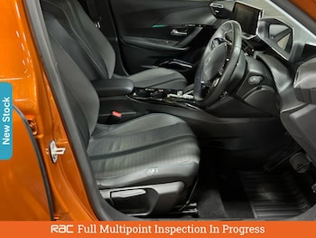 Used Peugeot E-2008 2021 for sale - 76509094: Photo