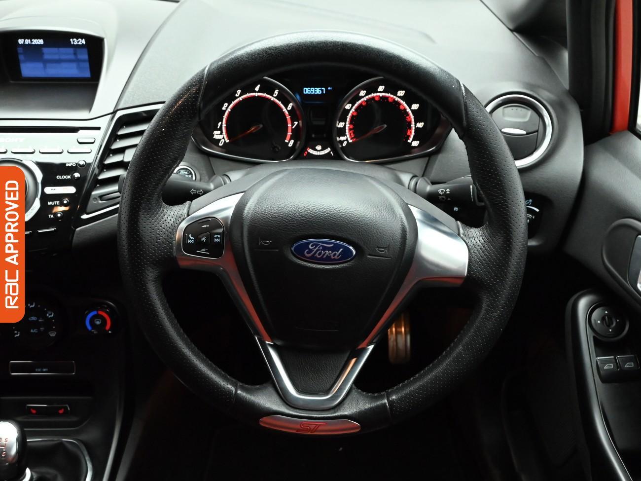 Used Ford Fiesta 2015 for sale - 77286827: Photo 9