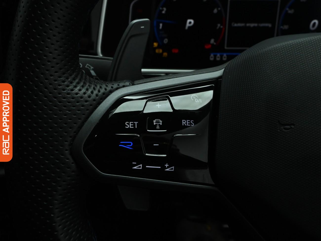 Used Volkswagen T-Roc 2023 for sale - 76509174: Photo 23