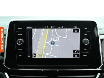 Used Volkswagen T-Roc 2023 for sale - 76509174: Photo