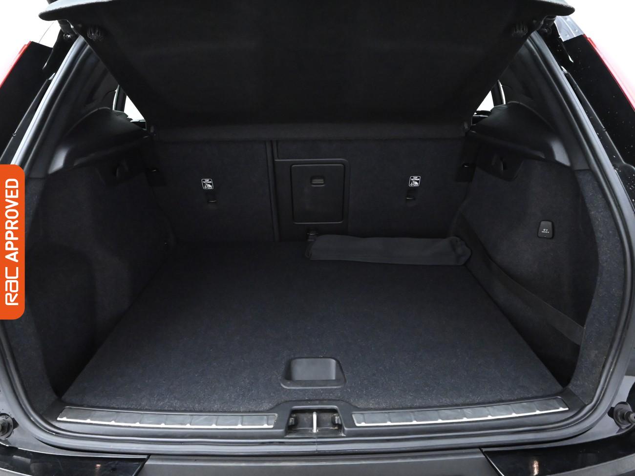 Used Volvo XC40 2020 for sale - 76481123: Photo 32