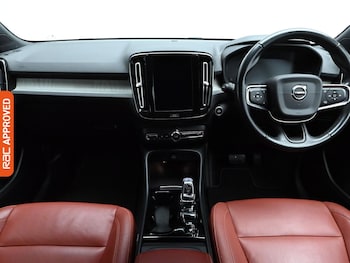 Used Volvo XC40 2020 for sale - 76481123: Photo