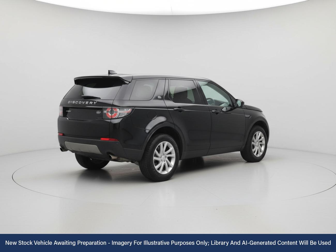 Used Land Rover Discovery Sport 2018 for sale - 76515915: Photo 2