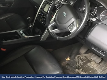 Used Land Rover Discovery Sport 2018 for sale - 76515915: Photo