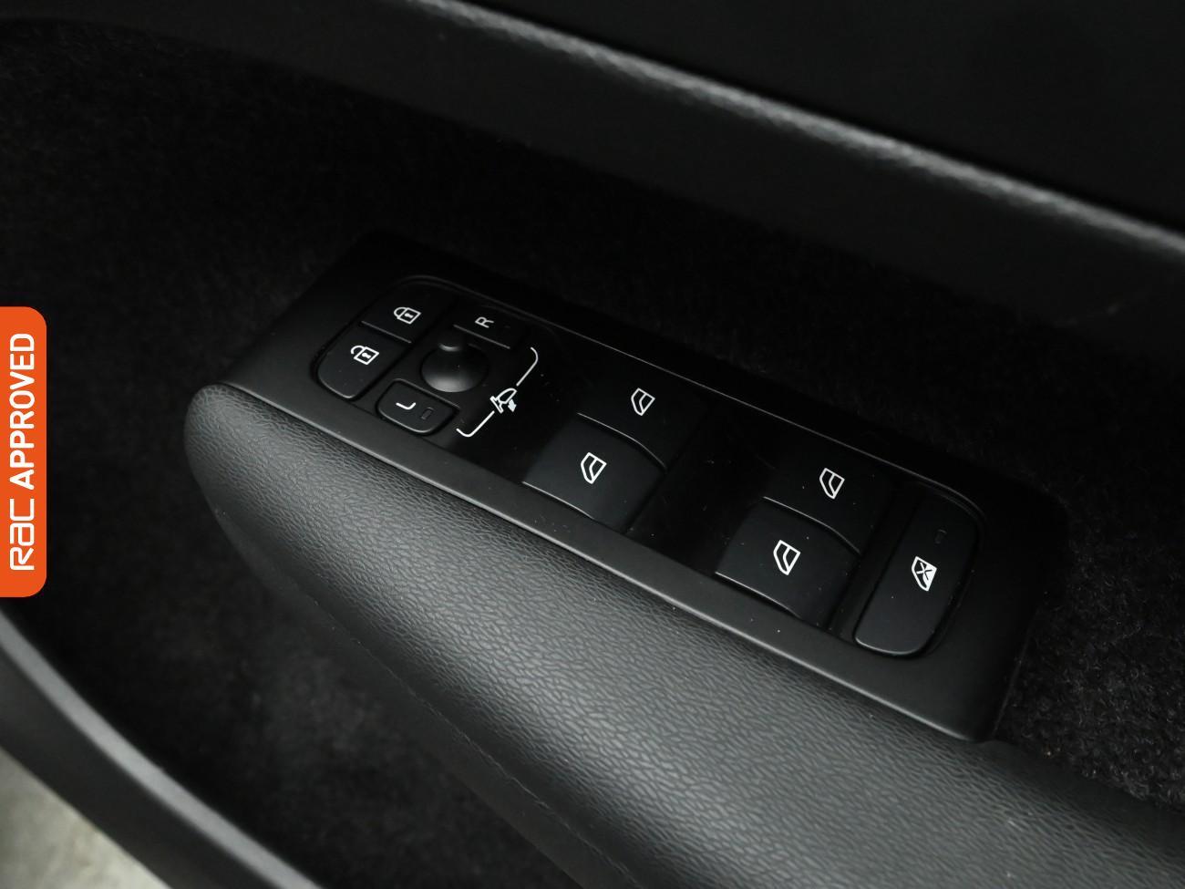 Used Volvo XC40 2021 for sale - 76520021: Photo 26