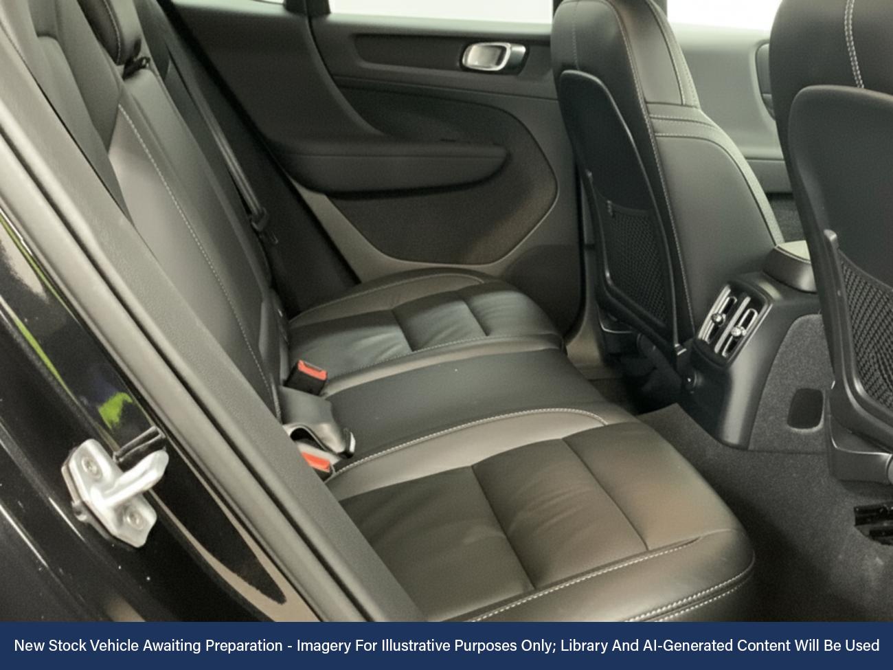 Used Volvo XC40 2021 for sale - 76520021: Photo 4