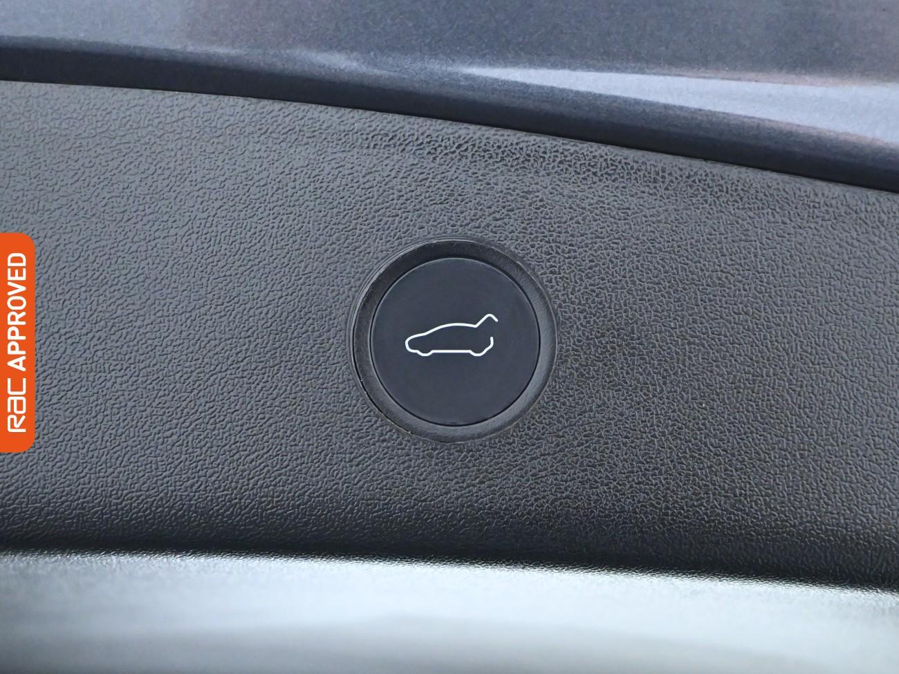 Used Tesla Model 3 2021 for sale - 77117846: Photo 25